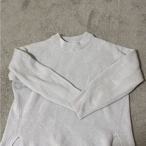 Lululemon Athletica Light Gray Ribbed Sweater